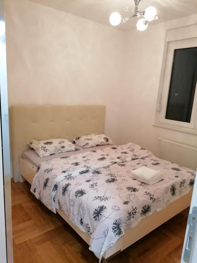 Apartman Venezija Apartment Banja Luka Bagian luar foto